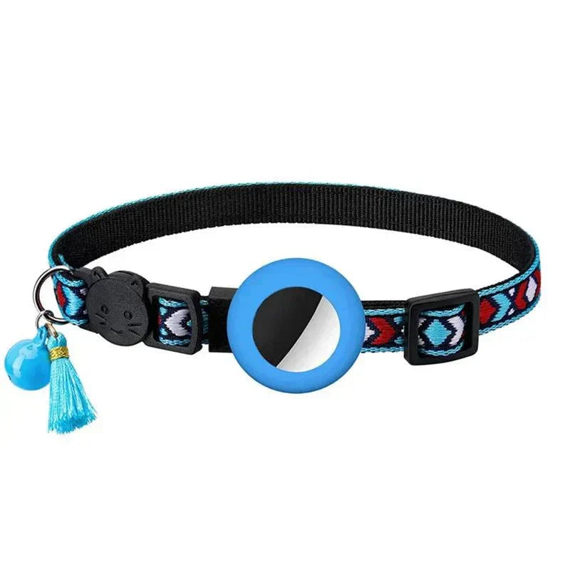 adjustable nylon dog collar with bell and airtag holder for cats and dogs
