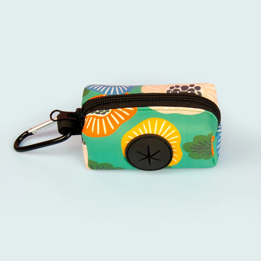 1pcs outdoor portable dog poo bag dispenser, durable dog leather strap attachment